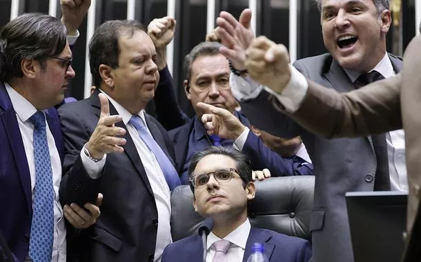 Motta diz que punição a deputados que ocuparam a Mesa "está em avaliação"