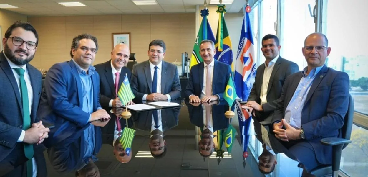 Reunião entre Rafael Fonteles e Waldez Góes