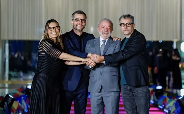 Lula e Janja recebem Wagner Moura e Kleber Mendonça Filho no Cine Alvorada