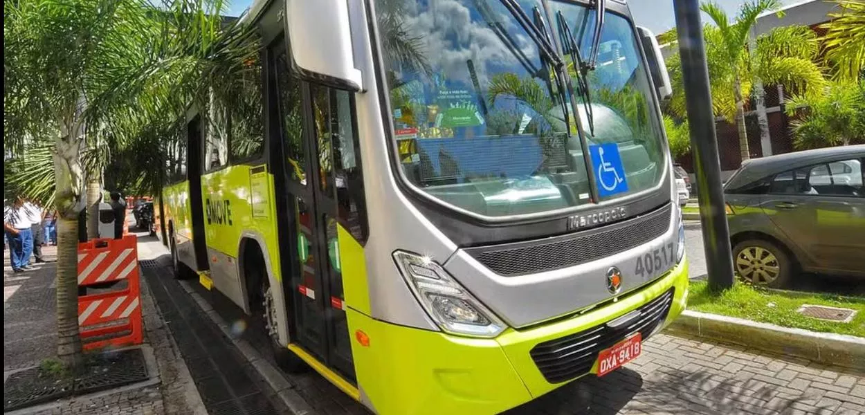 Ônibus do sistema MOVE de Belo Horizonte