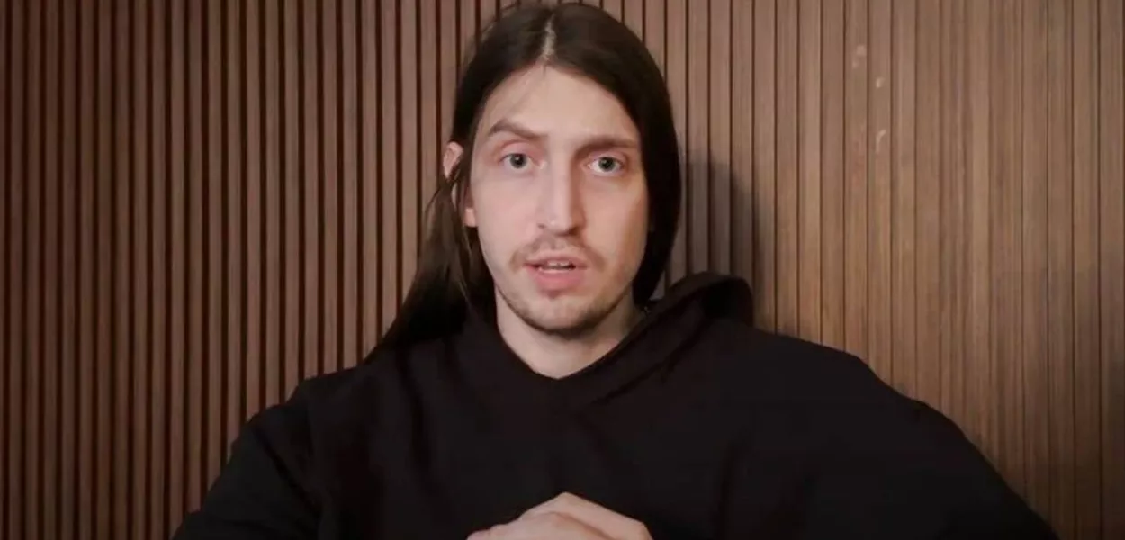 Influenciador Felca em vídeo