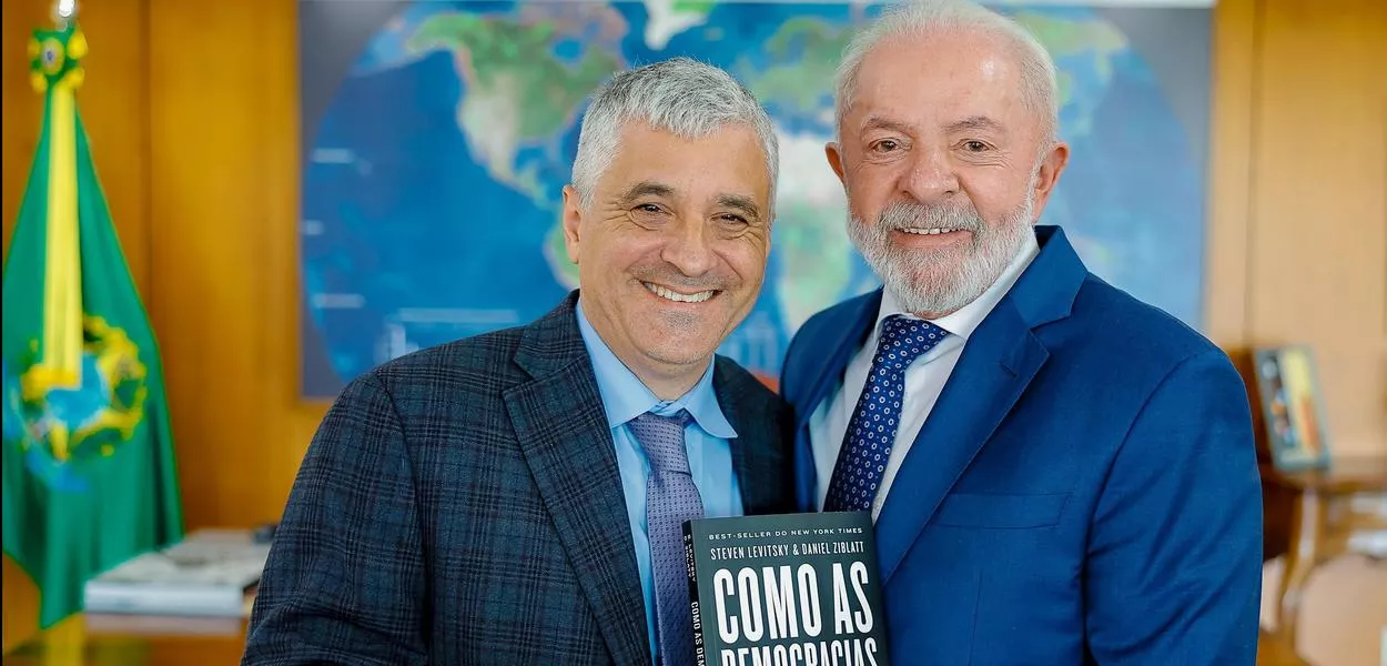 Lula e Steven Levitsky, cientista político e autor do best-seller “Como as Democracias Morrem”