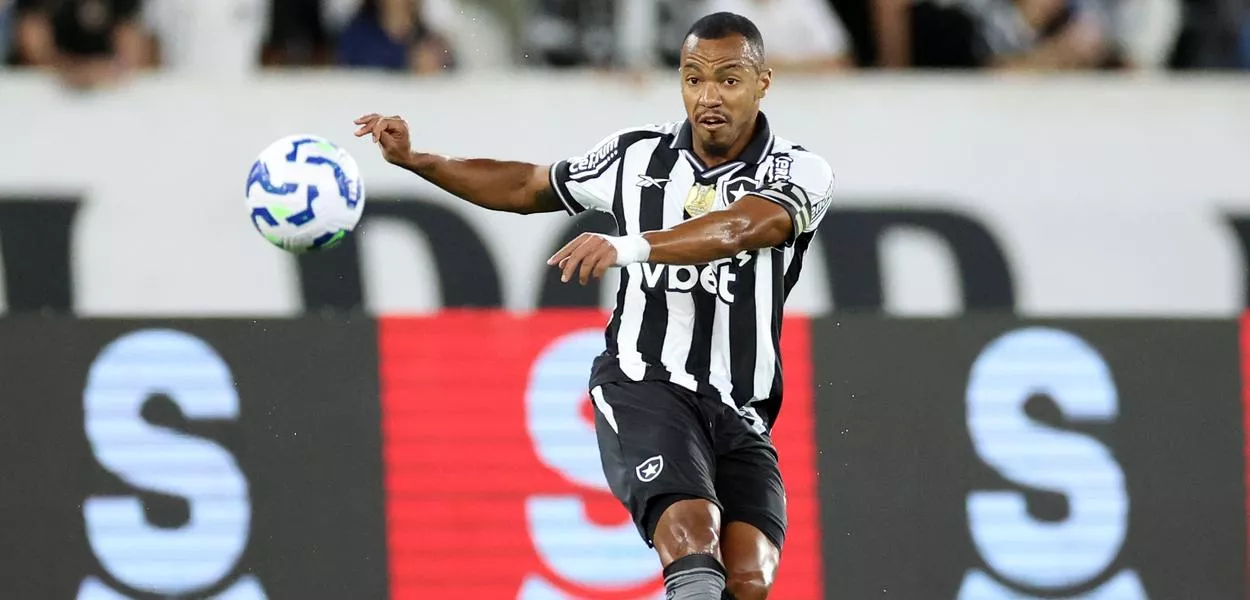 Marlon. Botafogo x Red Bull Bragantino pela Copa do Brasil no Estadio Nilton Santos. 29 de Julho de 2025, Rio de Janeiro, RJ, Brasil