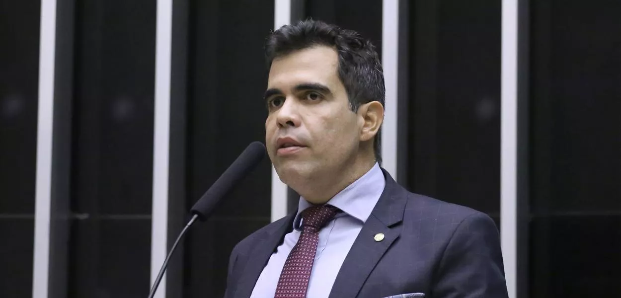 Ricardo Ayres