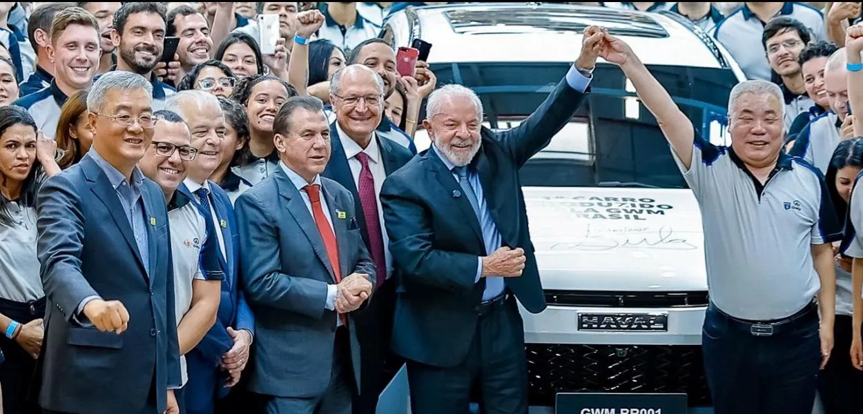 Presidente Lula durante visita à linha de produção e cerimônia de inauguração da Fábrica da GWM Brasil