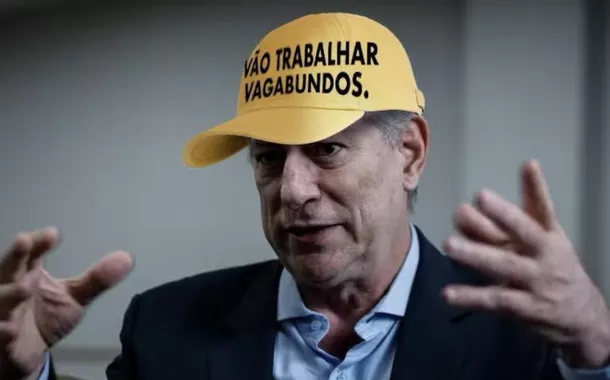 Ciro Gomes com seu boné