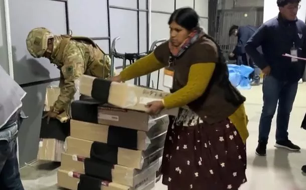 Urnas eleitorais na Bolívia