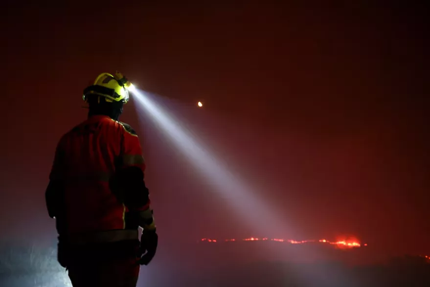 Incêndios se espalham pela Espanha - 17/08/2025
