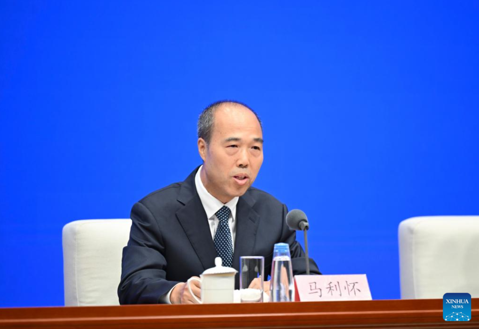 Esforços legislativos da China continuam promovendo democracia socialista