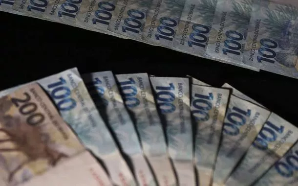PIB sobe 0,4% no segundo trimestre, diz IBGE