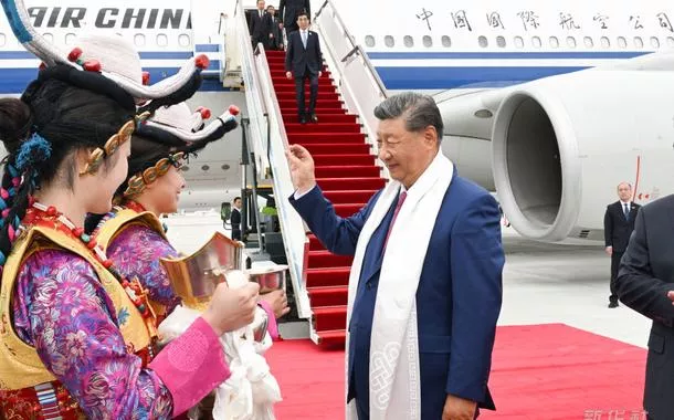 Xi Jinping dirige delegação a Lhasa para celebração do 60º aniversário da fundação da Região Autônoma de Xizang