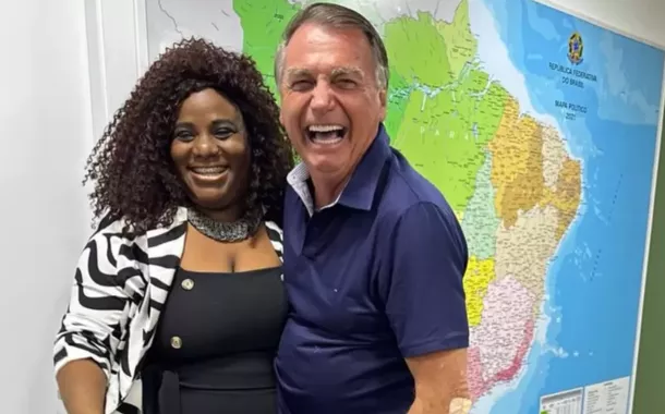 Quem é Vanessa, a ‘Negona do Bolsonaro’, apontada pela PF em relatório de investigação