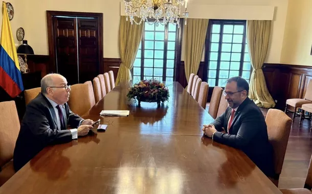 Venezuela expõe agressões fascistas de Trump e discute com Brasil ameaças dos EUA