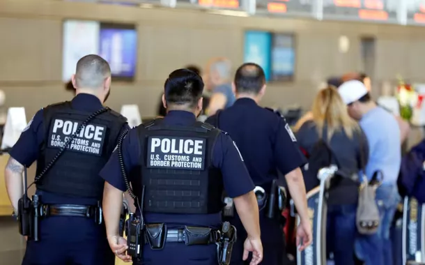 China denuncia tratamento abusivo a estudantes em aeroportos dos EUA