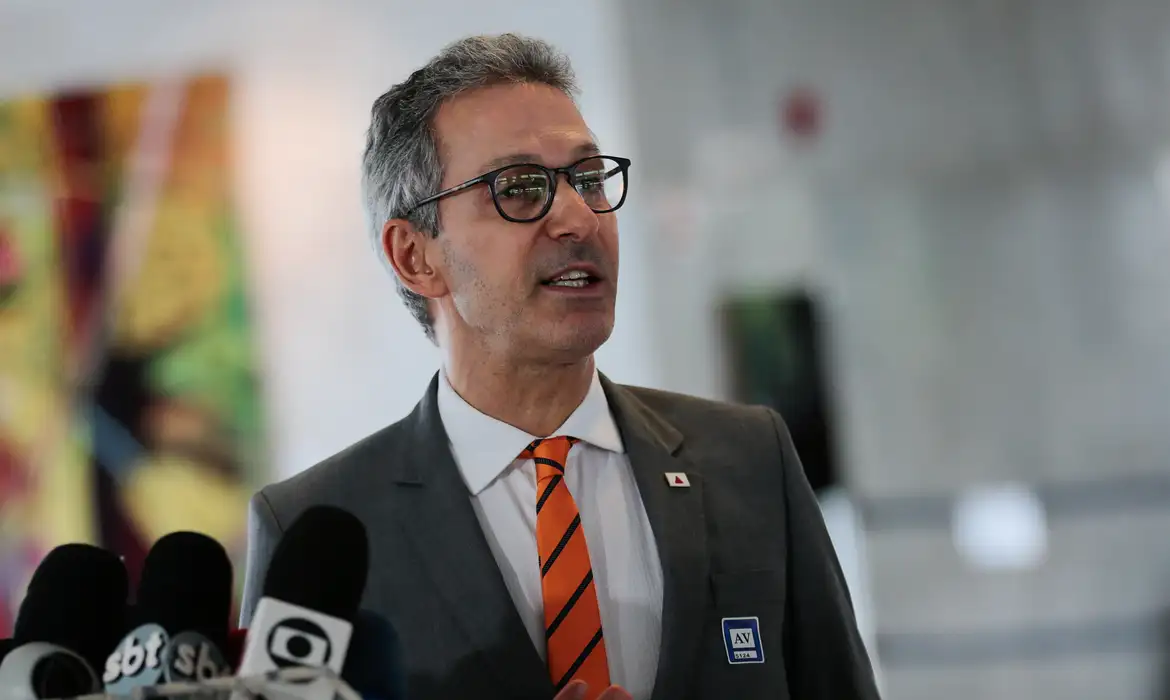 O governador de Minas Gerais, Romeu Zema, em entrevista coletiva