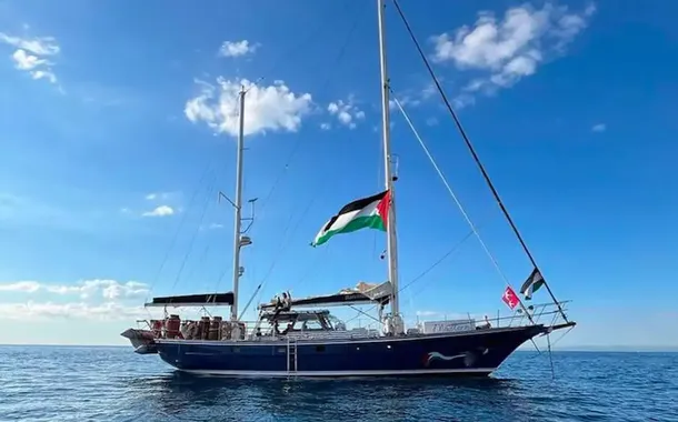 Com brasileiros, Flotilha da Liberdade leva ajuda humanitária para Gaza