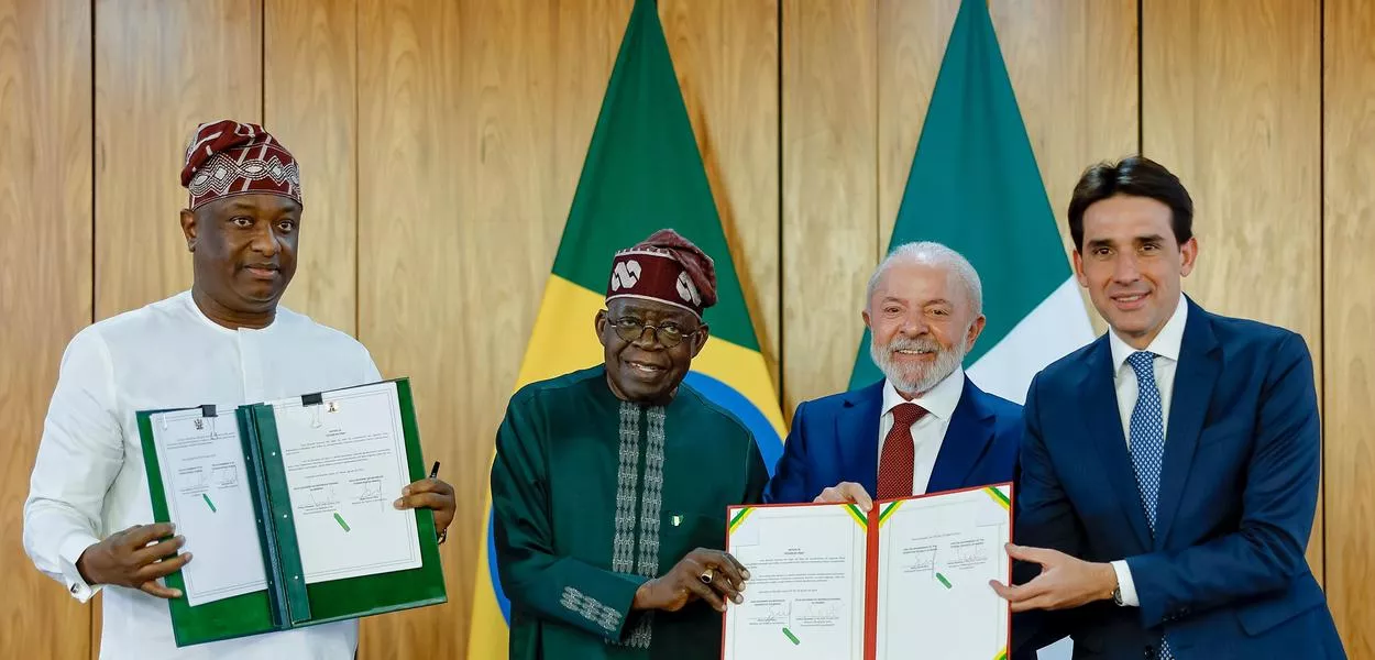 Presidente da República, Luiz Inácio Lula da Silva, durante cerimônia de assinatura de atos com o Presidente da República Federal da Nigéria, Bola Tinubu. Palácio do Planalto – Brasília (DF)

Foto: Ricardo Stuckert / PR