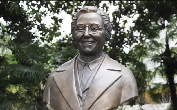 Estátua de Minnie Vautrin