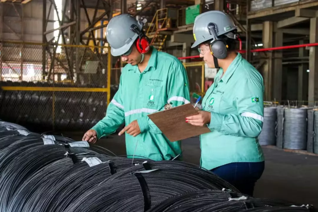 Aço Verde comemora tarifa menor sobre ferro-gusa, mas alerta para risco na relação Brasil-EUA