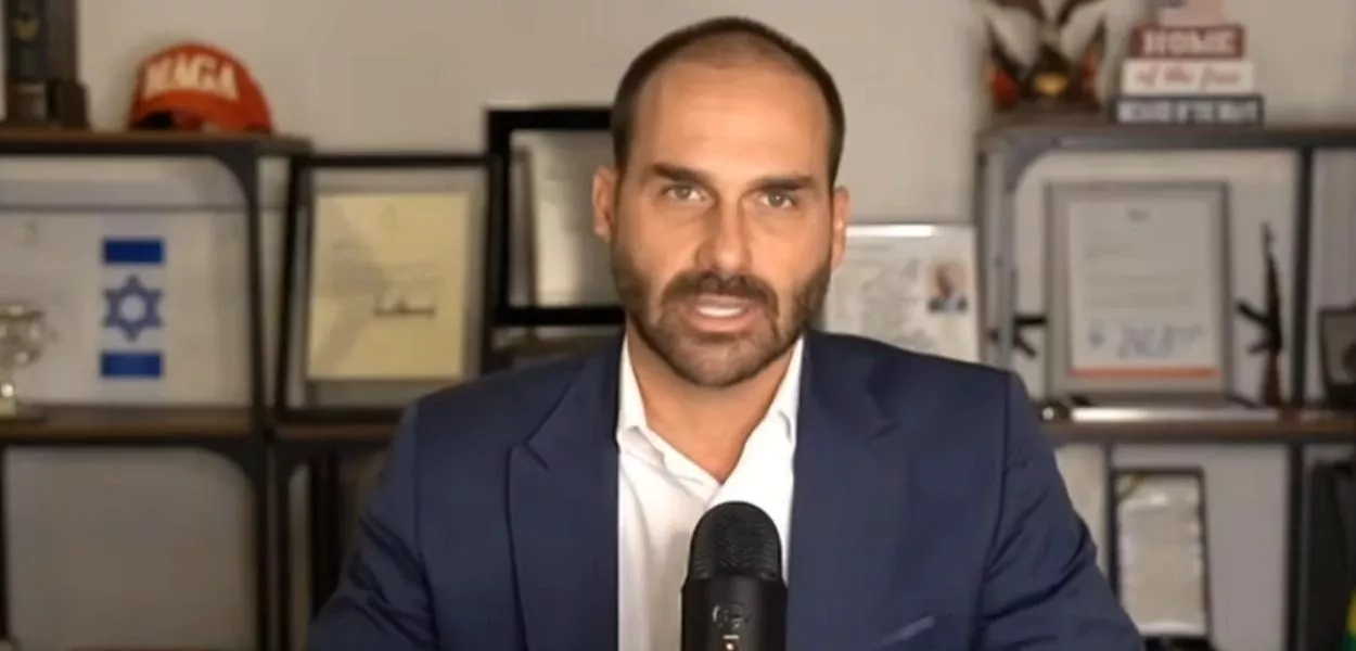 Eduardo Bolsonaro participa remotamente em audiência da Câmara