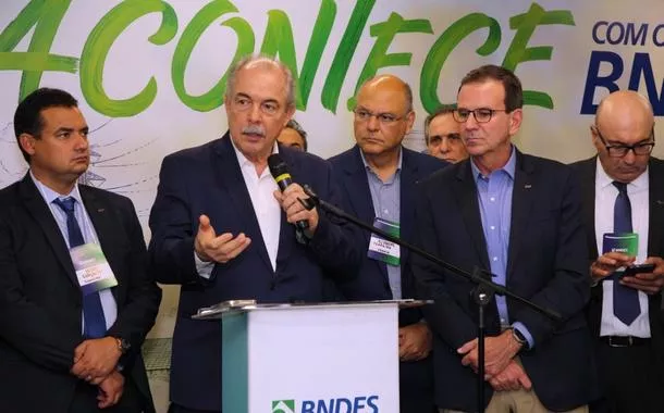 BNDES detalha linhas de crédito em reunião com municípios afetados por tarifaço de Trump