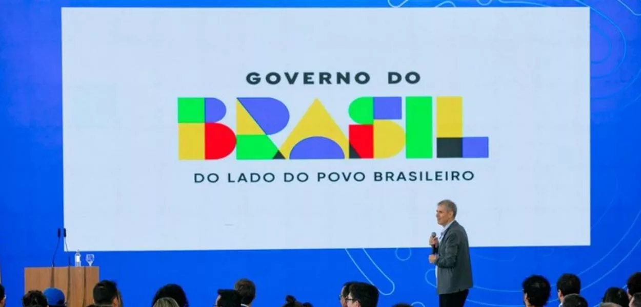 Ministro Sidônio Palmeira durante apresentação da nova marca, no Palácio do Planalto
