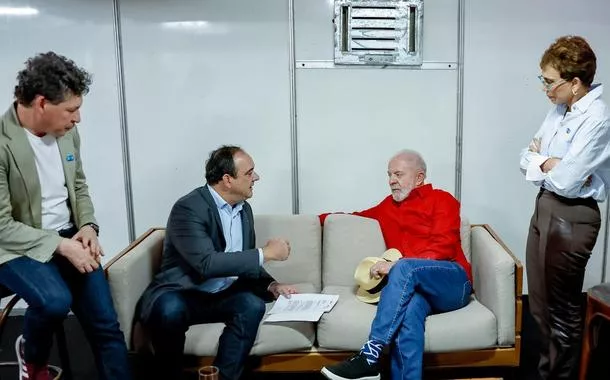 FIEMG se reúne com Lula e entrega propostas contra impacto de tarifas dos EUA