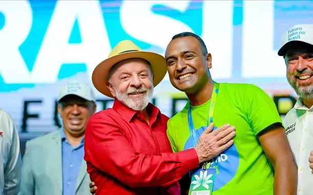 Lula entra em clima de campanha e aposta em programas sociais para consolidar apoio