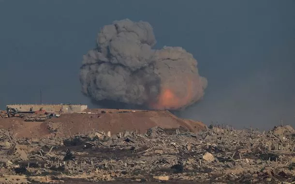 Genocídio cruel: Israel bombardeia subúrbios da Cidade de Gaza