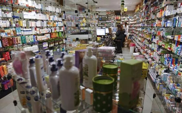 Brasil registra crescimento de pequenos negócios no setor de farmácias