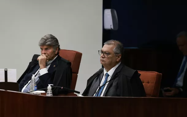 Flávio Dino rebate brincadeira de advogado a Fux e causa risadas no STF (vídeo)