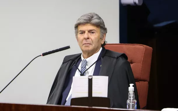 Liana Cirne Lins: "Fux pode abrir divergência no julgamento de Bolsonaro"