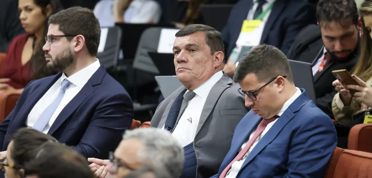 Defesa de Paulo Sérgio Nogueira afirma que ele tentou dissuadir Bolsonaro de medidas golpistas