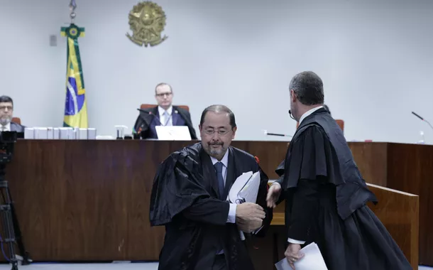Defesa de Bolsonaro nega envolvimento em plano de assassinato e ataques golpistas do 8/1