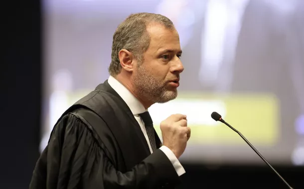 Advogado Paulo da Cunha Bento citou caso Dreyfus e "legislação soviética"
