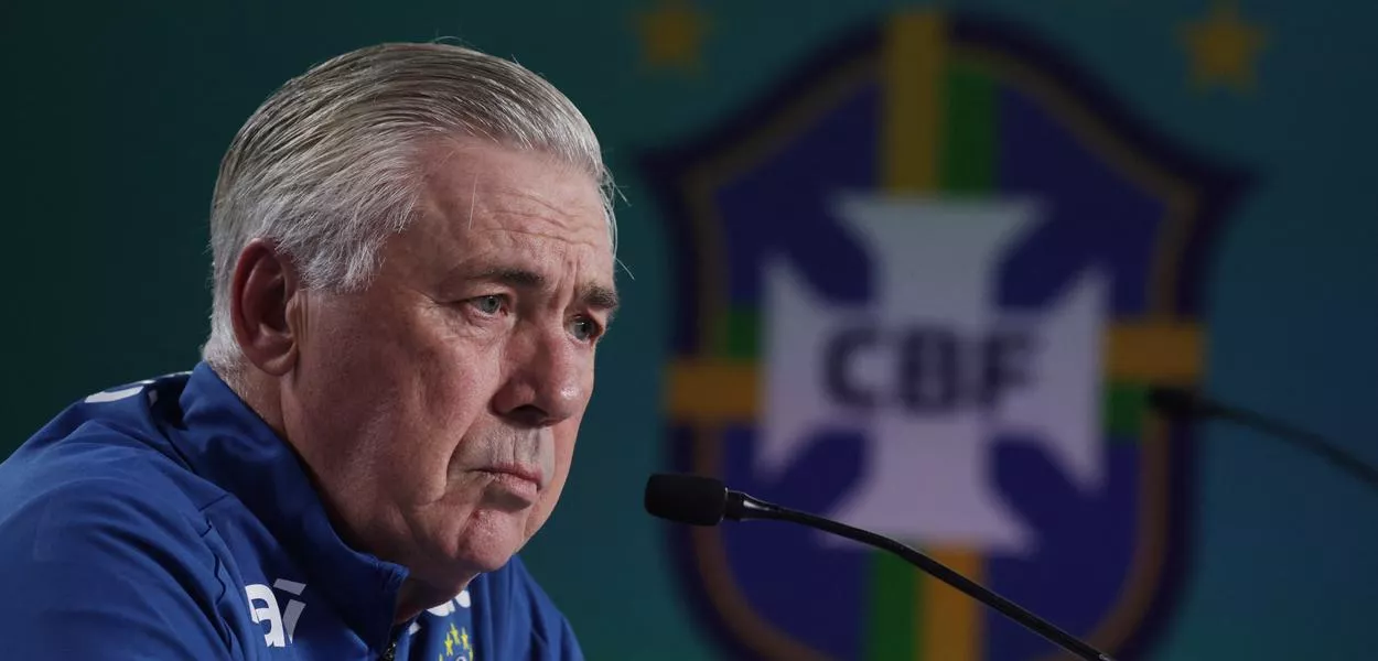 Técnico Carlo Ancelotti