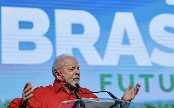Lula alerta que anistia pode ser aprovada e critica "falsos patriotas"