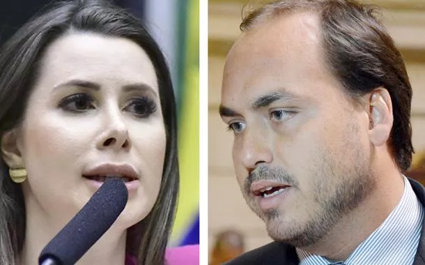 Caroline de Toni e Carlos Bolsonaro