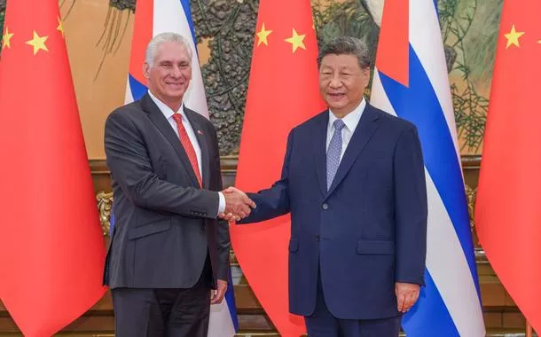 Xi Jinping recebe presidente cubano em Beijing