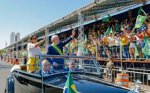 Nos 203 anos da Independência, desfile do 7 de Setembro celebra soberania do Brasil e reúne 45 mil em Brasília