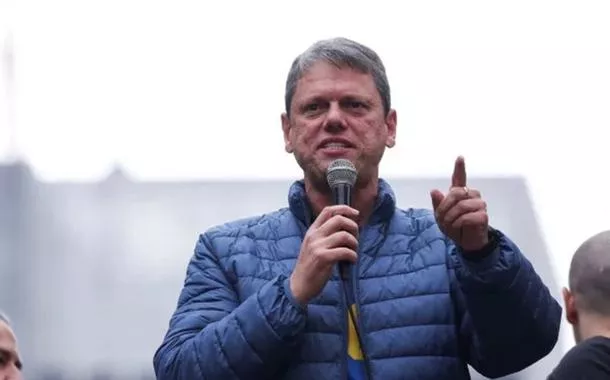 Rui Falcão pede a Moraes medidas cautelares contra Tarcísio por incitação antidemocrática