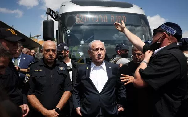 Primeiro-ministro Benjamin Netanyahu em local de ataque a tiros em Jerusalém
 8/9/2025    