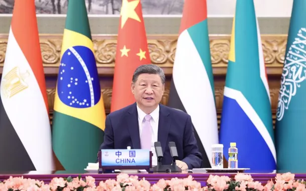 Xi Jinping apresenta três propostas para fortalecer papel histórico dos BRICS