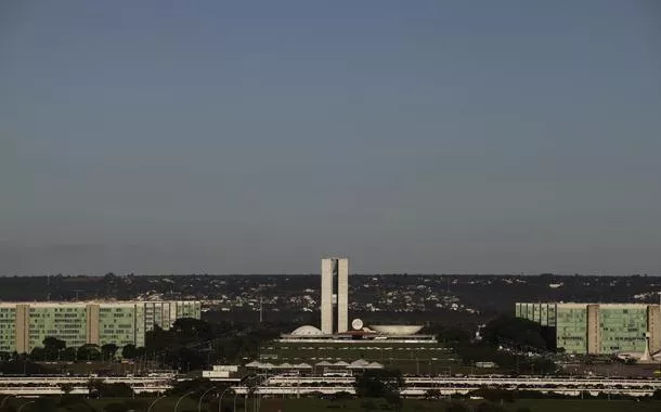 Esplanada dos Ministérios, com o Congresso Nacional ao fundo, em Brasília
