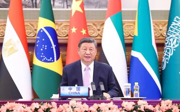 Xi pede aos países do BRICS que defendam em conjunto o multilateralismo e o sistema multilateral do comércio