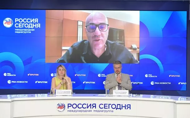 Leonardo Attuch defende o combate à russofobia em evento internacional promovido pela Sputnik