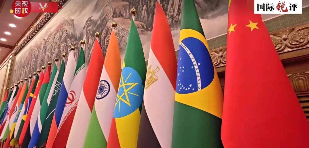 A velha ordem morreu e o mundo multipolar não será derrotado