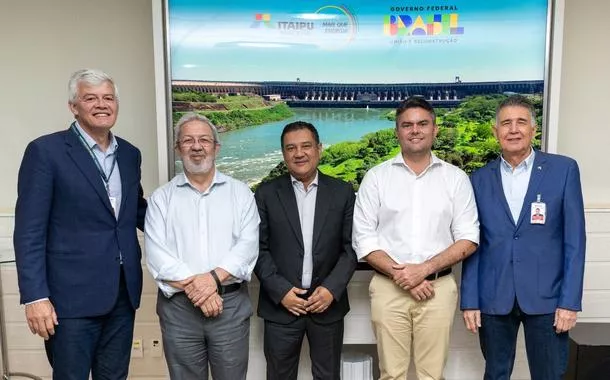 Presidente da ENBPar visita Itaipu e reforça integração entre instituições