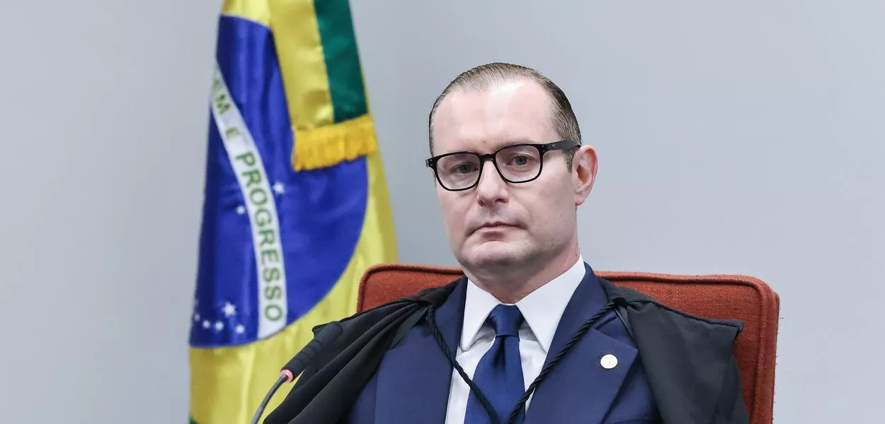 Zanin condena ex-aluno por trote que obrigou calouras a jurar não recusar ‘tentativa de coito’