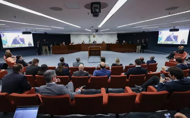 Ministros do STF tratam "chantagens" dos EUA com "indiferença"